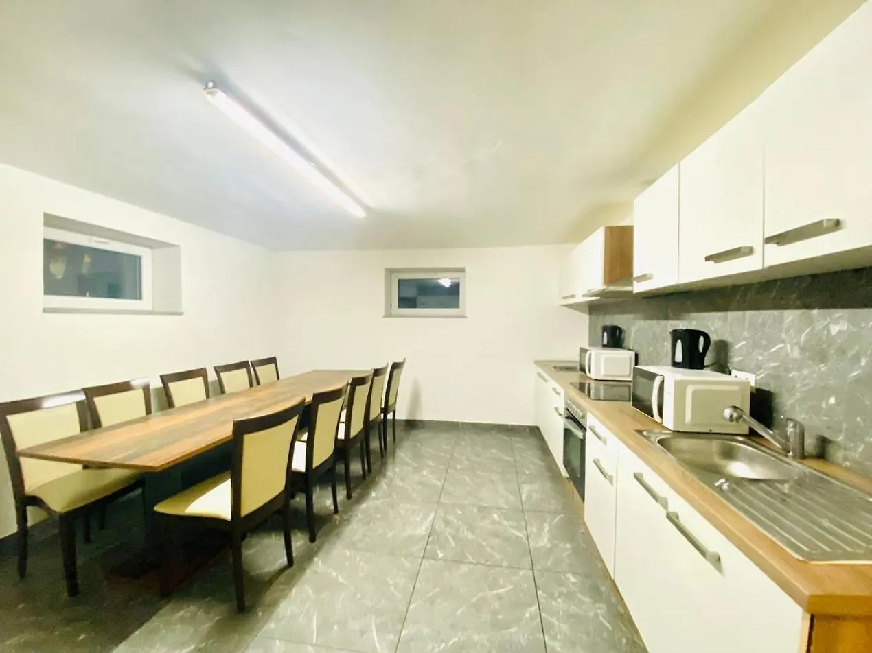 Проживание в семье Double Room In Floridsdorf Area Вена Австрия